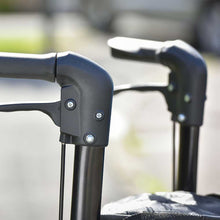 3 wheeled rollator