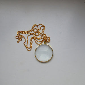 Pendant magnifier