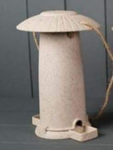 Eco-friendly seed feeder