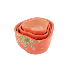 Strawberry measuring cups