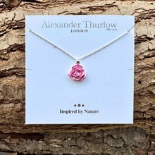 Rose pendant and chain