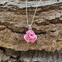 Rose pendant and chain