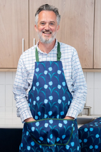 Chelsea tulip cotton apron with pocket