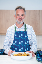 Chelsea tulip cotton apron with pocket
