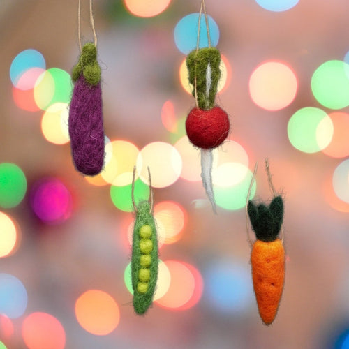 Felt vegetable handing decorations - set of 4