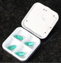 Vibrating pill box 4 compartment